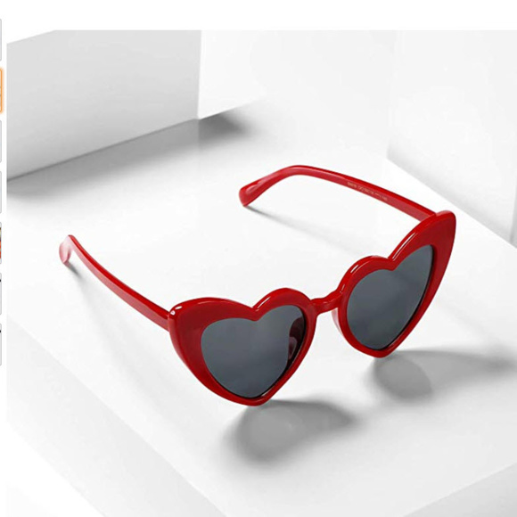 Red Heart frame Retro Lolita sunglasses - Picture 6 of 8